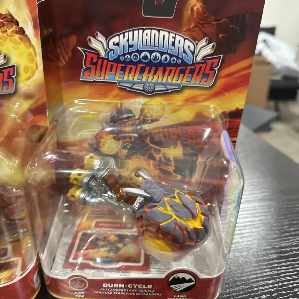 Burn Cycle Fire Vehicle & Lava Lance Eruptor Fig Skylanders Superchargers. BA21